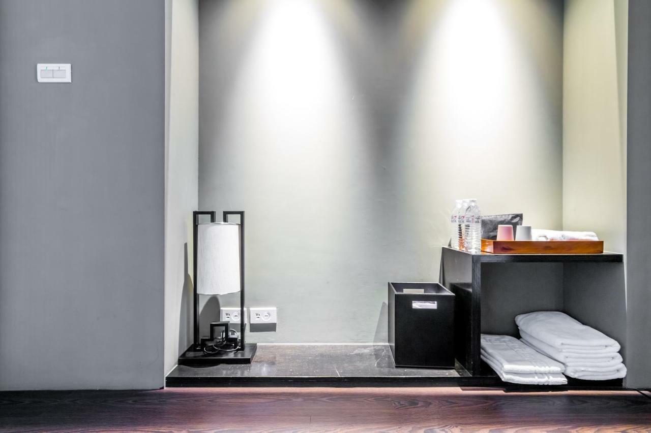 Fun Simon Apartment Đài Nam Ngoại thất bức ảnh